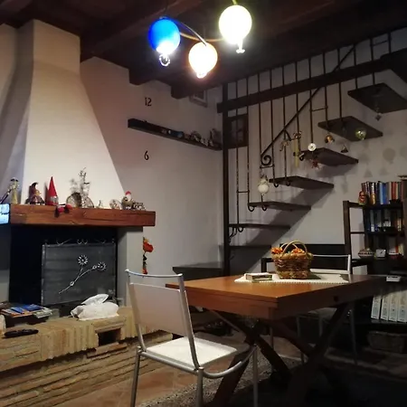Il Caminetto Apartment *